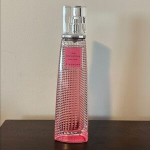 Givenchy Live Irresistible Rosy Crush Pink Eau De Parfum